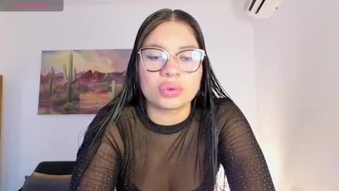 scarlet__15 online show from April 2026 12:08:02 PM