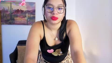 scarlet__15 online show from April 2026 11:58:02 AM