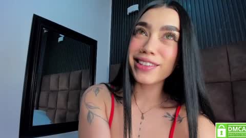 scarlet__jones_ online show from April 2026 05:37:02 AM