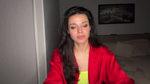 Sophie online show from May 2026 07:04:02 AM