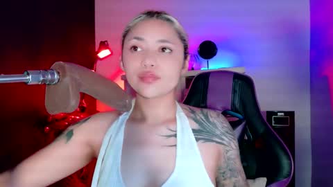 scarlet_gold online show from January 2026 05:13:01 AM