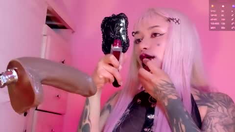 scarlet_gold online show from May 2026 02:06:02 AM
