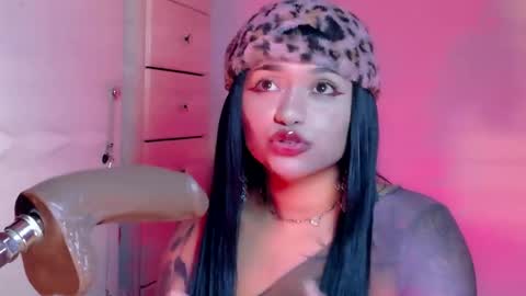 scarlet_gold online show from May 2026 02:53:02 AM