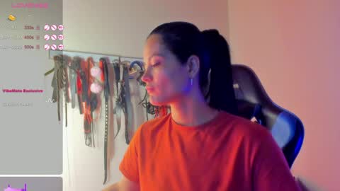 Snapshot of scarlet_kennedy98 chatting on April 2026 11:27:01 PM scarlet taylor kennedy online show from April 2026 11:27:01 PM