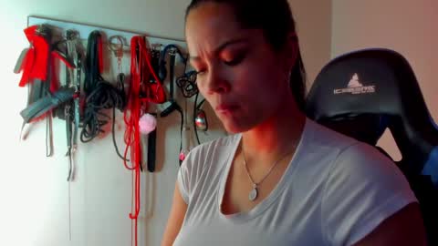 Snapshot of scarlet_kennedy98 chatting on April 2026 11:32:02 PM scarlet taylor kennedy online show from April 2026 11:32:02 PM