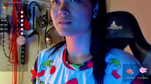 Snapshot of scarlet_kennedy98 chatting on April 2026 10:32:02 PM scarlet taylor kennedy online show from April 2026 10:32:02 PM