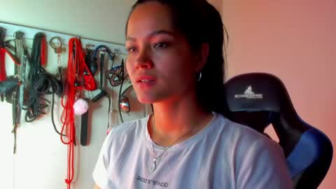 Snapshot of scarlet_kennedy98 chatting on April 2026 08:32:01 PM scarlet taylor kennedy online show from April 2026 08:32:01 PM