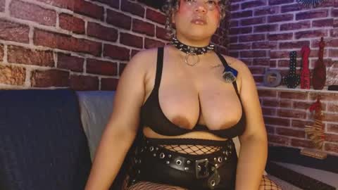 Scarlet online show from May 2026 02:27:02 AM