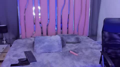 Snapshot of scarlet_villamizar chatting on January 2025 07:05:01 AM SCARLET online show from January 2025 07:05:01 AM