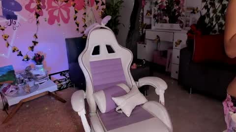 SCARLET online show from May 2026 04:42:02 AM