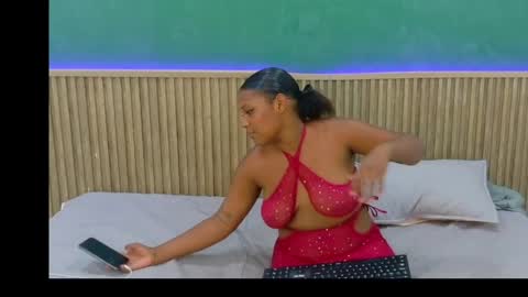 scarlet_xx online show from May 2026 07:42:02 PM