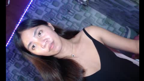 scarlet_xx69 online show from October 2025 06:52:01 PM