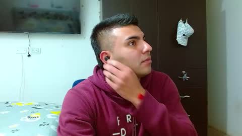 ScarletandRyan28 online show from December 2024 02:49:02 AM