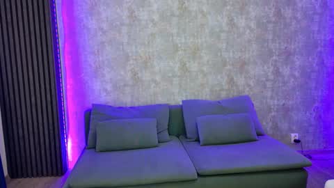 Amanda online show from November 2025 05:18:02 AM