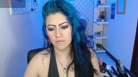 Snapshot of scarleth_bluee chatting on January 2025 03:04:02 AM Scarleth online show from January 2025 03:04:02 AM