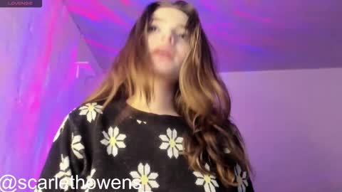 Snapshot of scarleth_owens1 chatting on November 2025 06:57:01 AM online show from November 2025 06:57:01 AM