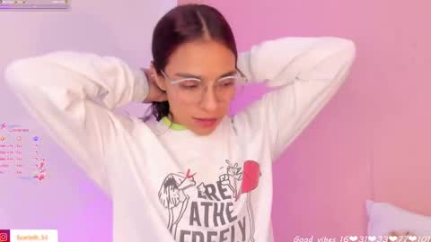 Snapshot of scarleth_red_ chatting on January 2025 06:05:01 PM I am Scarleth Check mi profile online show from January 2025 06:05:01 PM