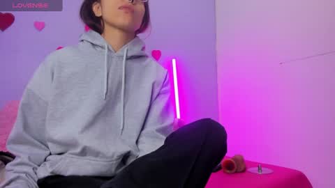 Snapshot of scarleth_red_ chatting on March 2025 12:01:02 PM I am Scarleth Check mi profile online show from March 2025 12:01:02 PM