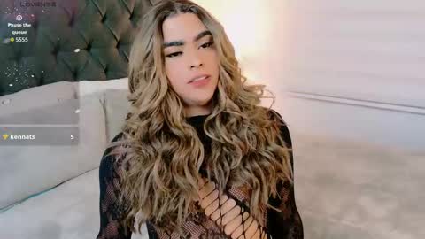 scarleth_sweety online show from October 2025 01:38:01 AM