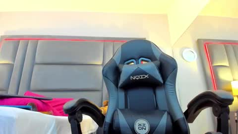 Snapshot of scarlethcruz chatting on October 2025 03:31:01 AM Scarleth online show from October 2025 03:31:01 AM