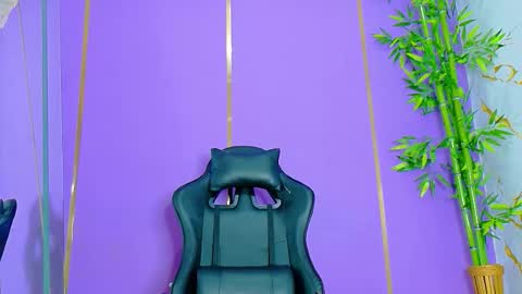 Snapshot of scarletjonesx chatting on October 2025 07:30:01 AM Denis online show from October 2025 07:30:01 AM