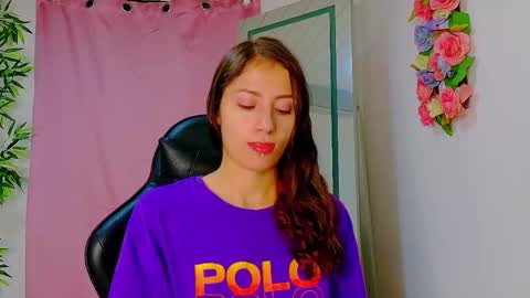 Snapshot of scarletjonesx chatting on February 2026 01:15:01 AM Denis online show from February 2026 01:15:01 AM