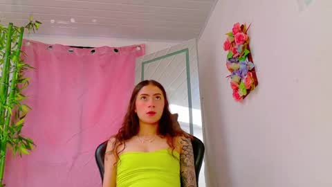 Snapshot of scarletjonesx chatting on April 2026 06:16:01 PM Denis online show from April 2026 06:16:01 PM