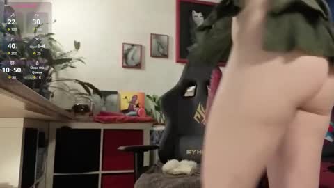 Scarlett online show from December 2025 02:23:02 PM