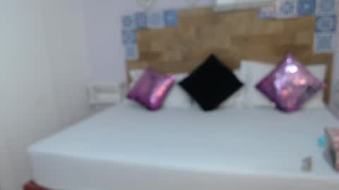 scarlet  online show from September 2025 09:57:01 AM