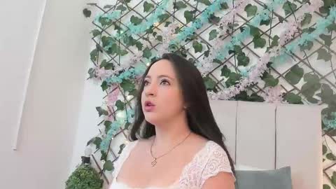 Snapshot of scarletlevis chatting on November 2025 10:37:02 AM scarlet online show from November 2025 10:37:02 AM