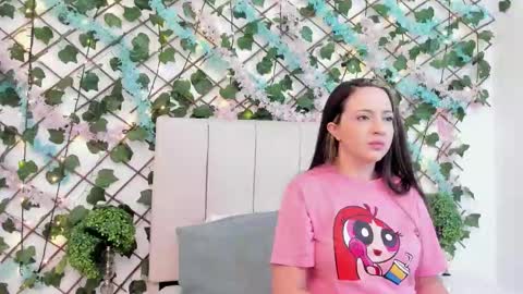 Snapshot of scarletlevis chatting on November 2025 11:24:02 AM scarlet online show from November 2025 11:24:02 AM