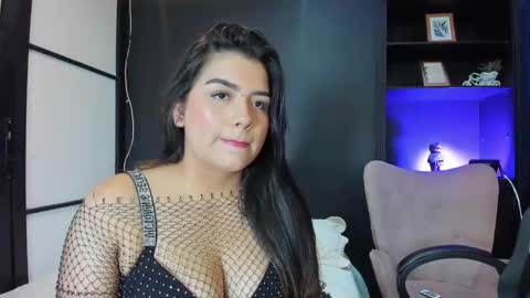 Scarlet online show from September 2025 09:14:01 PM