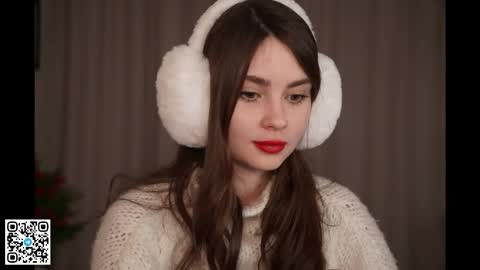 Scarlet online show from December 2025 07:21:02 PM