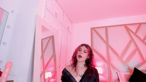 Snapshot of scarletpunk_ chatting on December 2024 03:03:02 PM Scarlet online show from December 2024 03:03:02 PM