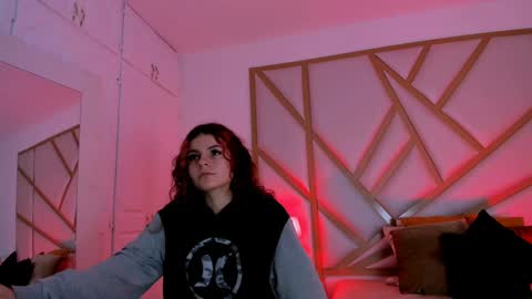 Snapshot of scarletpunk_ chatting on December 2024 11:36:02 AM Scarlet online show from December 2024 11:36:02 AM
