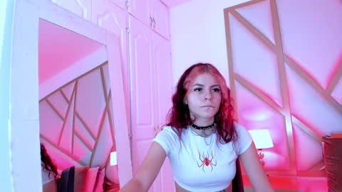 Snapshot of scarletpunk_ chatting on January 2025 12:48:01 PM Scarlet online show from January 2025 12:48:01 PM