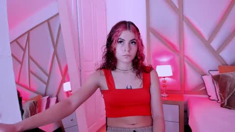 Snapshot of scarletpunk_ chatting on February 2025 01:15:02 PM Scarlet online show from February 2025 01:15:02 PM