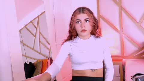 Snapshot of scarletpunk_ chatting on February 2025 04:10:02 PM Scarlet online show from February 2025 04:10:02 PM