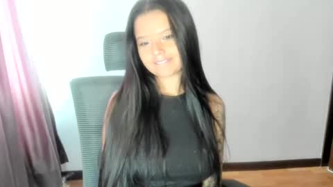 scarletrosee27 online show from June 2026 12:39:01 PM