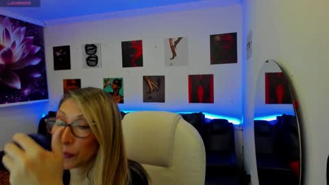 Scarlett online show from February 2026 11:42:02 AM