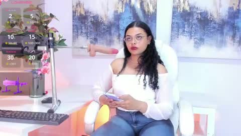 Snapshot of scarlett__2 chatting on May 2026 07:31:02 PM Scarlett online show from May 2026 07:31:02 PM
