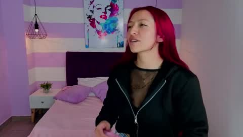 Snapshot of scarlett__bell chatting on April 2026 11:48:01 AM Scarlett online show from April 2026 11:48:01 AM