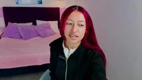 Snapshot of scarlett__bell chatting on April 2026 01:27:02 PM Scarlett online show from April 2026 01:27:02 PM