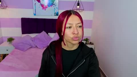 Snapshot of scarlett__bell chatting on May 2026 01:27:01 PM Scarlett online show from May 2026 01:27:01 PM