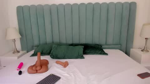 scarlett__noir online show from April 2026 07:58:02 PM