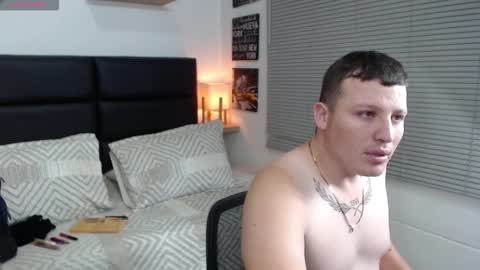 Snapshot of scarlett_and_justin chatting on October 2025 03:26:02 AM scarleth and justin online show from October 2025 03:26:02 AM