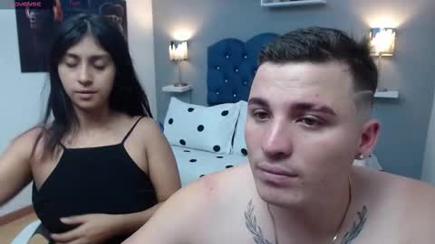 Snapshot of scarlett_and_justin chatting on October 2025 03:17:02 AM scarleth and justin online show from October 2025 03:17:02 AM