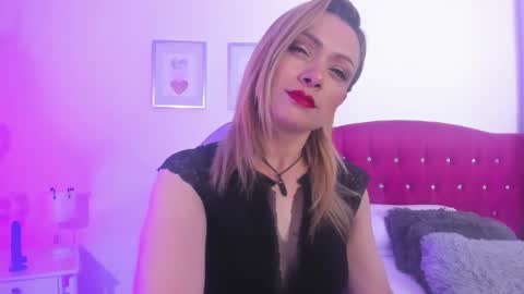 Snapshot of scarlett_blake11 chatting on September 2025 04:56:02 AM scarlett_blake11 online show from September 2025 04:56:02 AM