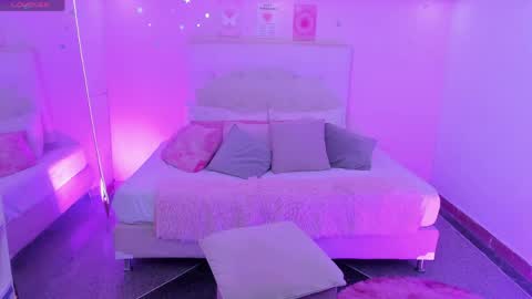 Scarlett  online show from April 2026 11:12:01 AM
