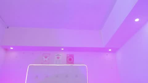 Scarlett  online show from April 2026 05:30:01 PM